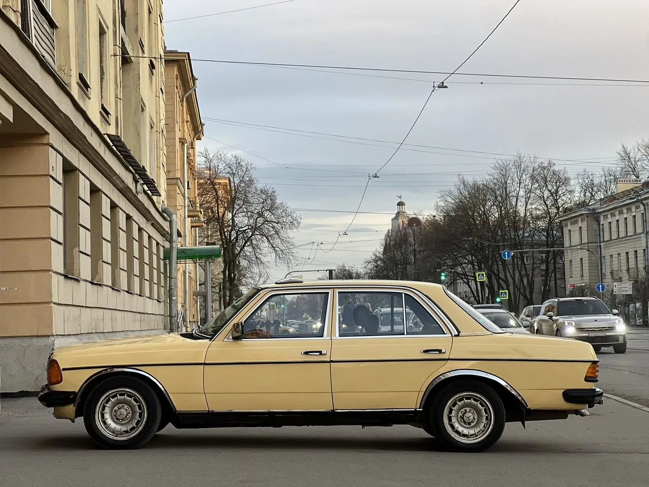 Mercedes-Benz W123 2.4 MT — фото 3